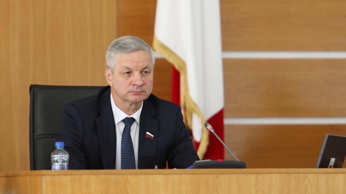Председатель вологодского Заксобрания Андрей Луценко подал в отставку
