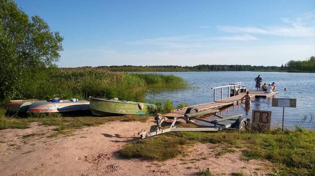 В Усть-Кубинском округе перевернулась лодка с 7 пассажирами