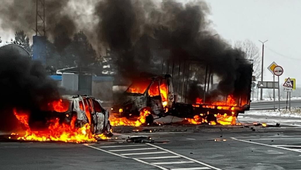 Под Вологдой столкнулись и сгорели два автомобиля