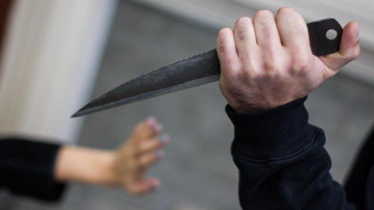 В Молочном 16-летний подросток ударил ножом 42-летнего мужчину