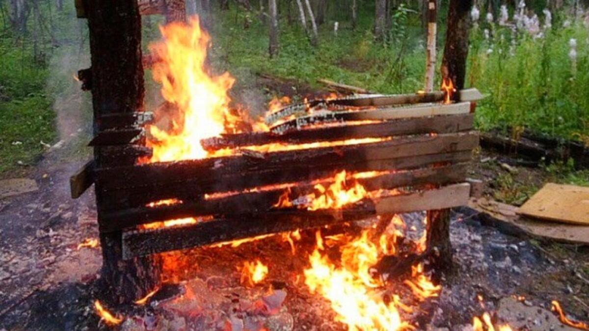 Подросток обгорел в самодельном шалаше