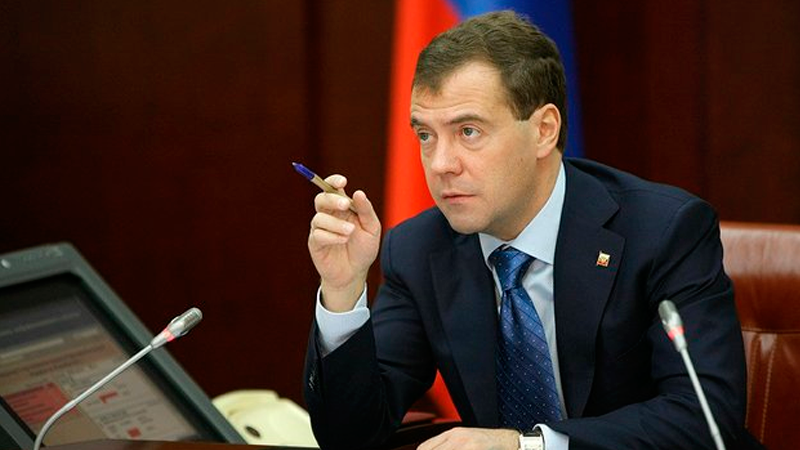 Медведев: в страховой медицине можно предусмотреть ответственность граждан