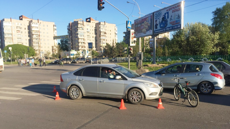 В Вологде под колеса иномарки попал школьник-велосипедист