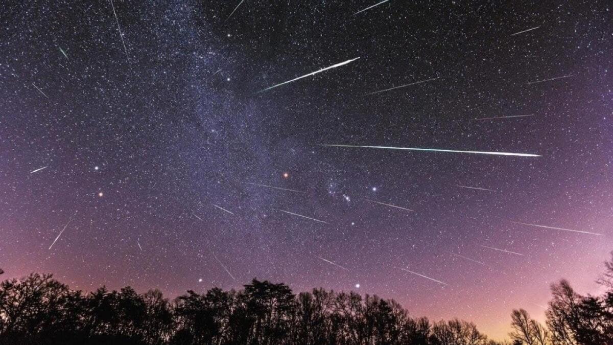 ​​​​​​​В апреле вологжане смогут наблюдать метеорный поток Лириды