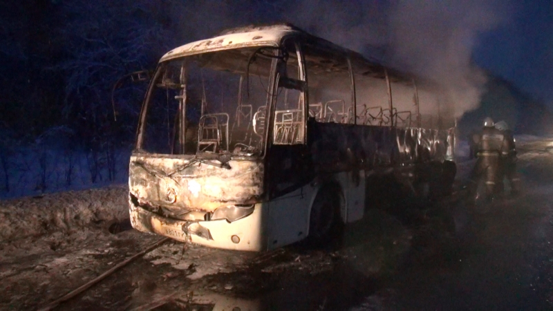 В Вологодском районе сгорел автобус, перевозивший школьников