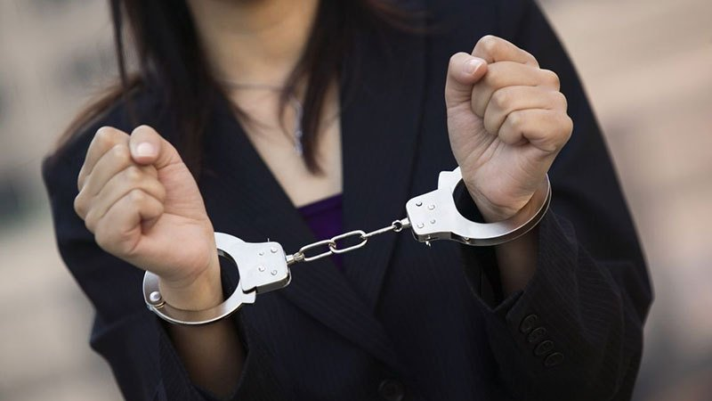 Череповчанку арестовали за неоплаченные штрафы ГИБДД