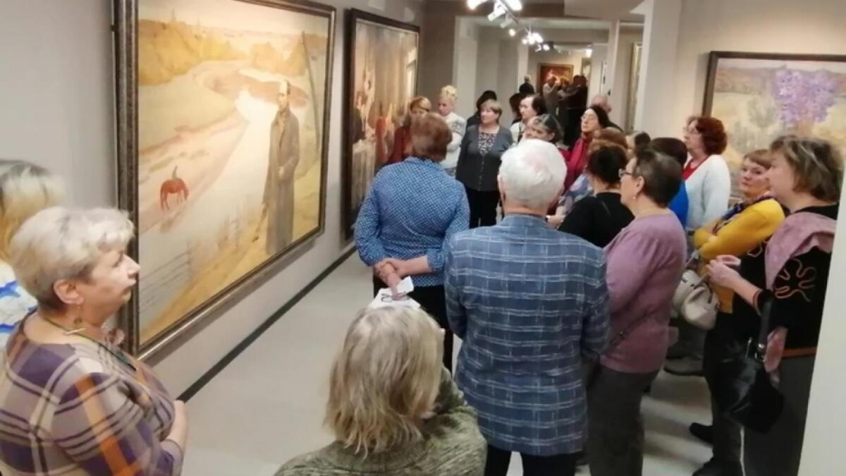 Картинная галерея не выдержала наплыва посетителей