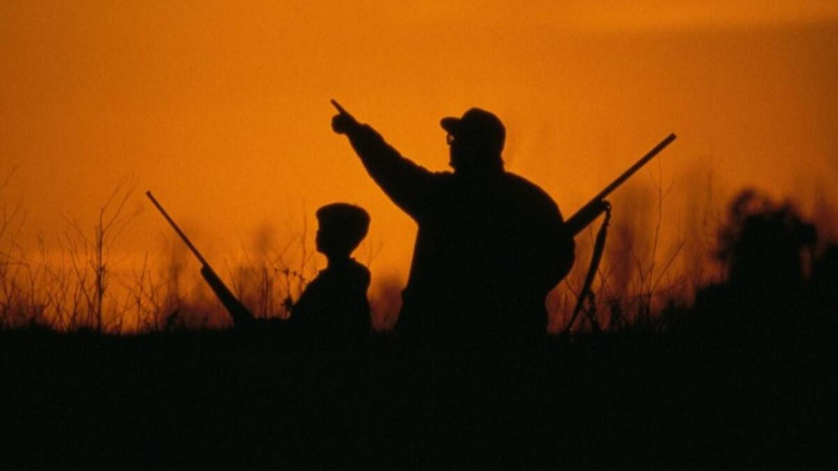 Мужчина случайно выстрелил в сына на охоте