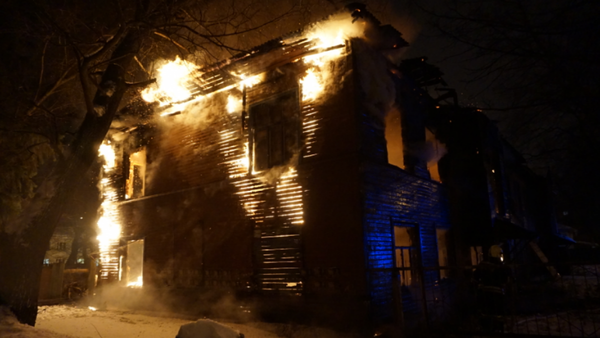 Поджигатели расселенных домов в Вологде не понесут никакой ответственности