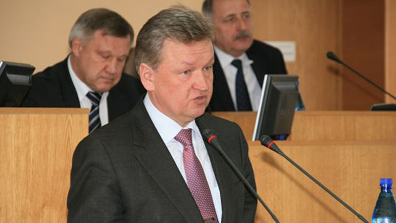 Областные власти хотят, чтобы бывший заместитель губернатора заплатил им 1 млрд.рублей