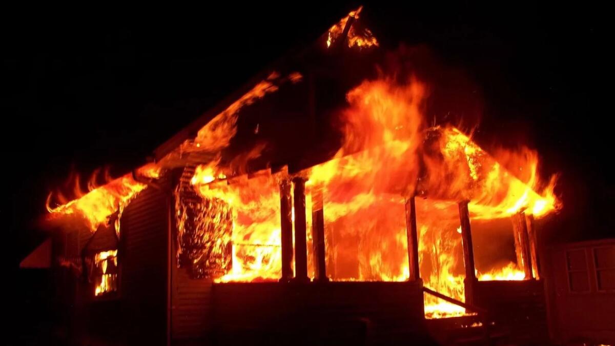В Вологодской области женщина заживо сгорела в своем доме