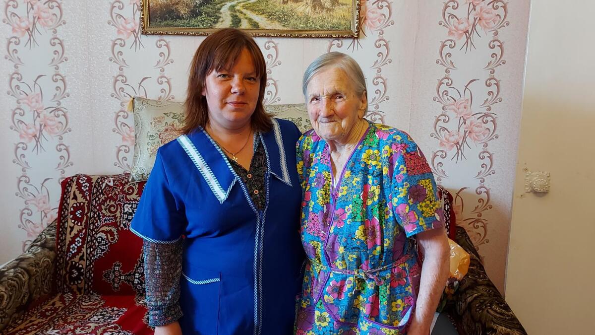 Соцработники вернули 94-летней женщине желание жить