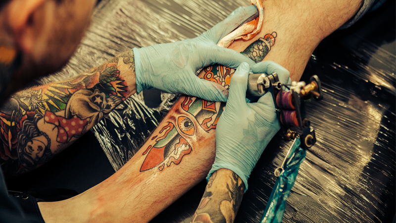 Татуировки могут стать причиной рака