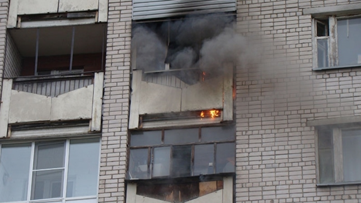В Вологде из-за неисправности электропроводки сгорела квартира