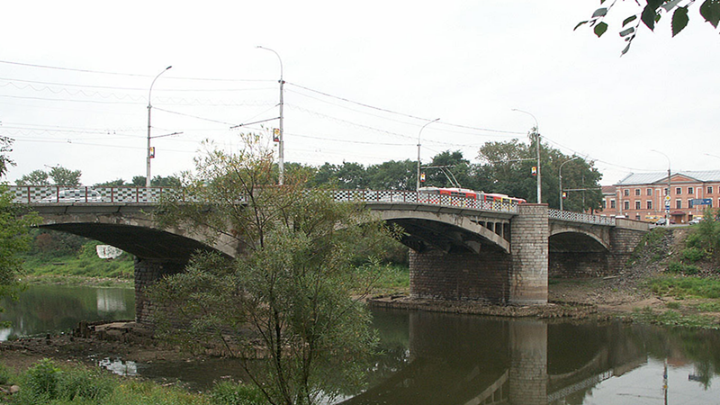 В Вологде мужчина спрыгнул с моста
