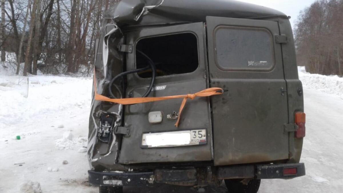 В Вологодской области «Буханка» перевернулась на трассе | ВОП.РУ