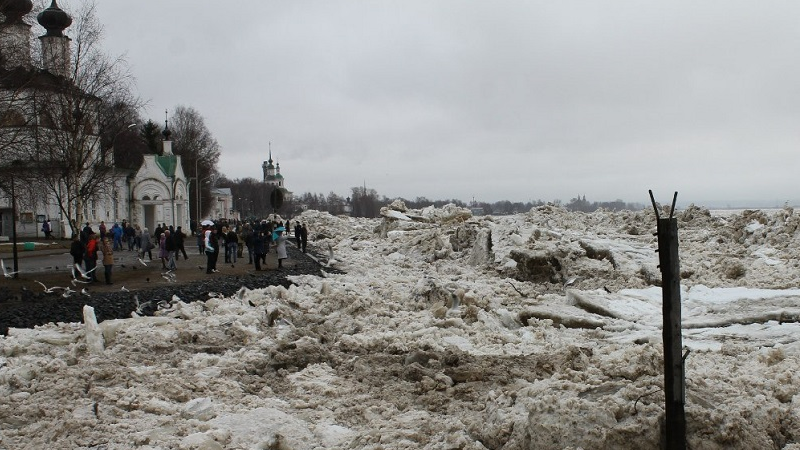 В Великоустюгском районе резко обостряется ситуация с паводками