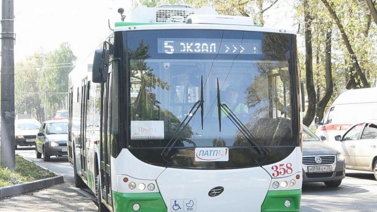 Новые троллейбусы отправили на маршрут № 4
