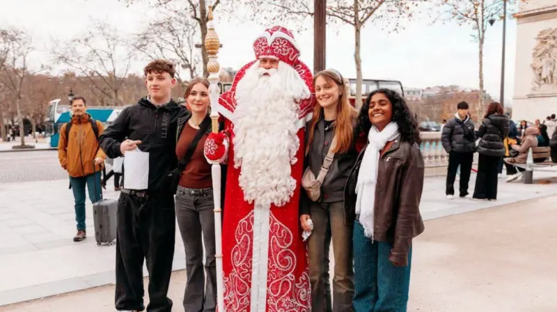 Дед Мороз уехал во Францию