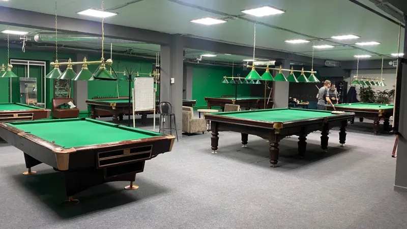Где провести время за бильярдным столом в Вологде