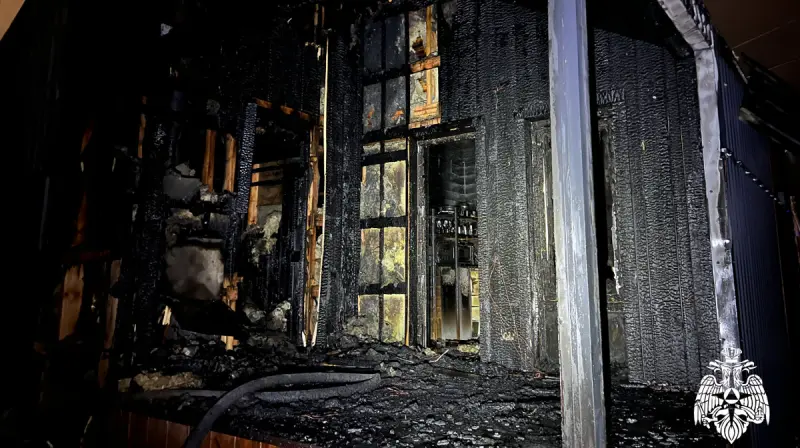 Вологжане спаслись из пожара в бане на базе отдыха