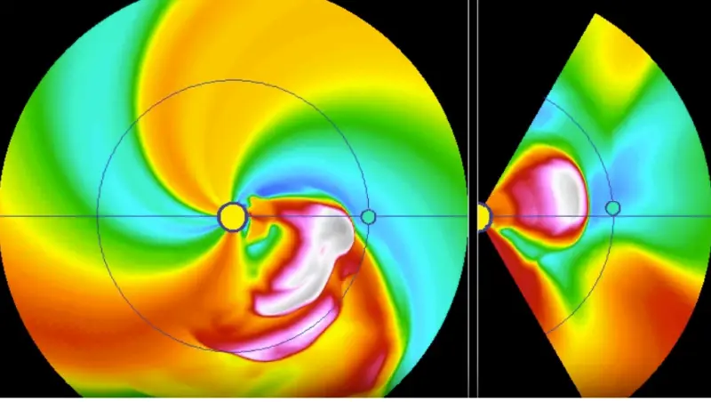 Сильнейшая магнитная буря движется на нас