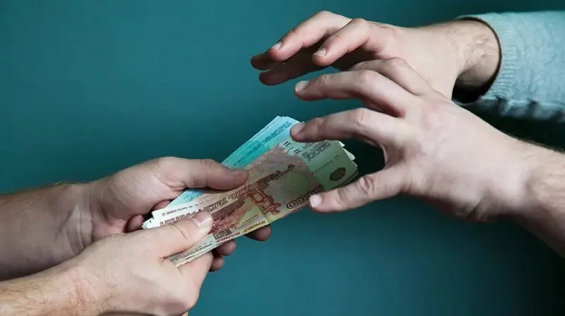 Вологжанин взял в долг более 600 руб. якобы на лечение отца и пропал