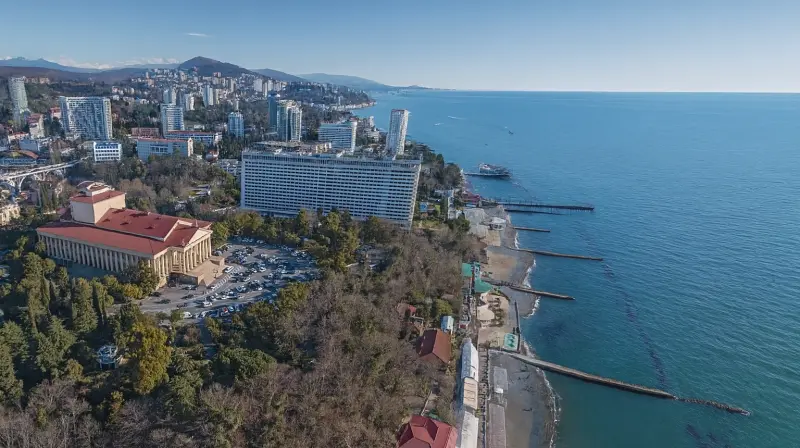 Из зимы в лето: чем сейчас можно заняться в Сочи