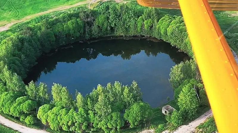 Круглый водоём рядом с Вологдой