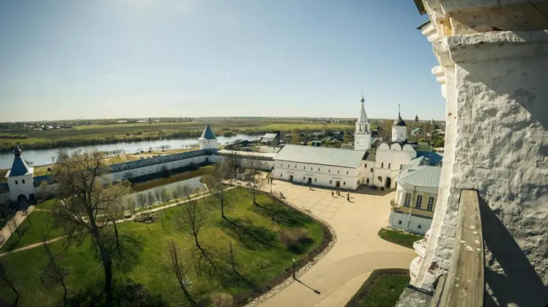 Спасо-Прилуцкий монастырь