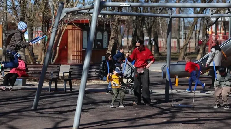 В Вологодской области продлены выплаты для семей