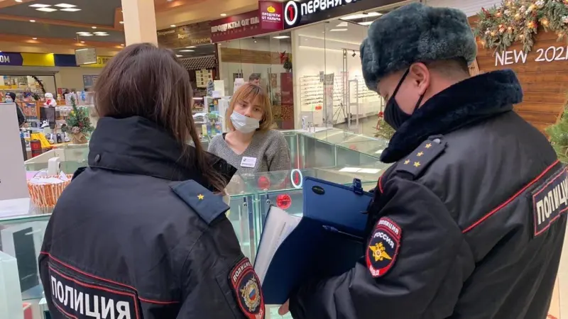 Более 800 протоколов за отсутствие масок составили на Вологодчине