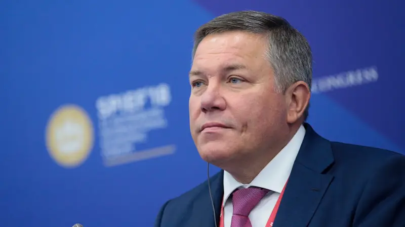 Прямой эфир с губернатором области Олегом Кувшинниковым