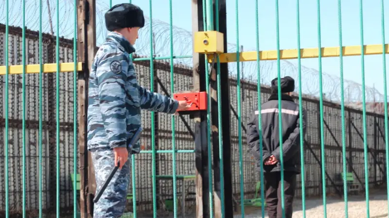 Родственники заключённых хотят знать, куда увезли мужчин из ИК-12