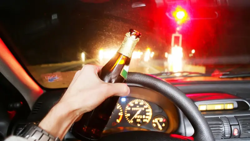 В Череповце пьяный водитель устроил хаотичную езду по встречке