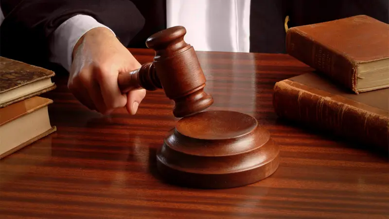 Вологжанка отсудила у школы 200 000 рублей