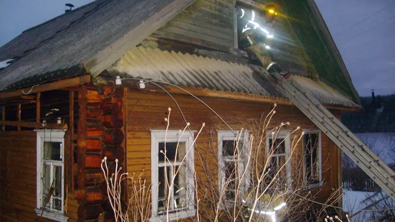 В Харовском районе неосторожное курение погубило 50-летнего мужчину