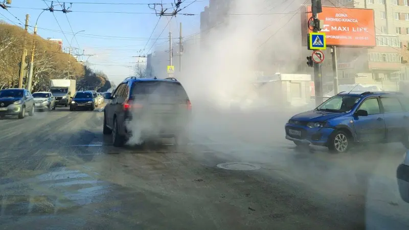 В Вологде устраняют прорыв теплосетей