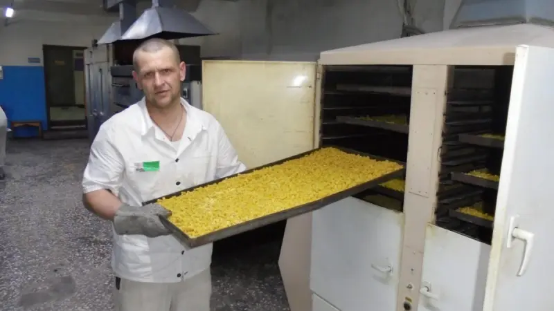Заключённые будут делать макароны на продажу