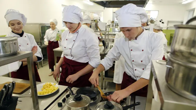 Школьники могут получать профессию с 8 класса