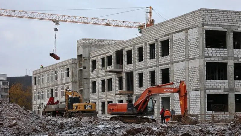 Школа на ул. Преминина готова на 40%